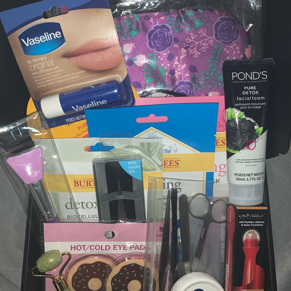 Skin Care Bundle - Picture 3 of 7